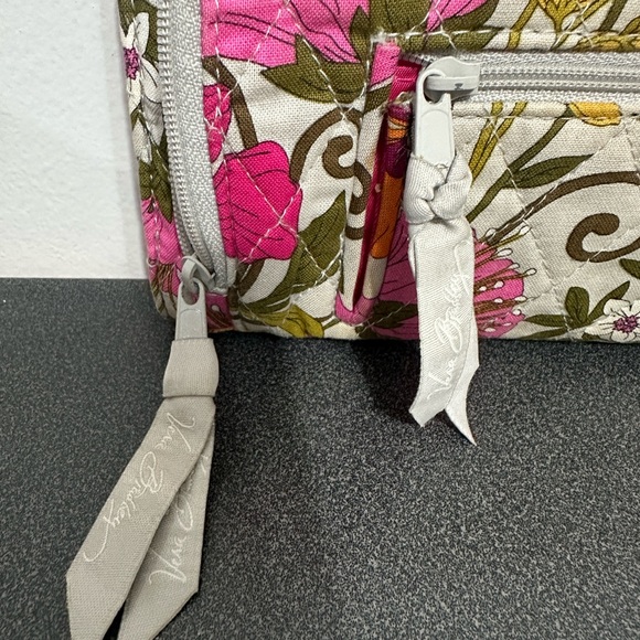 Crossbody By Vera Bradley In Floral Print, Size:Small - Picture 6 of 8